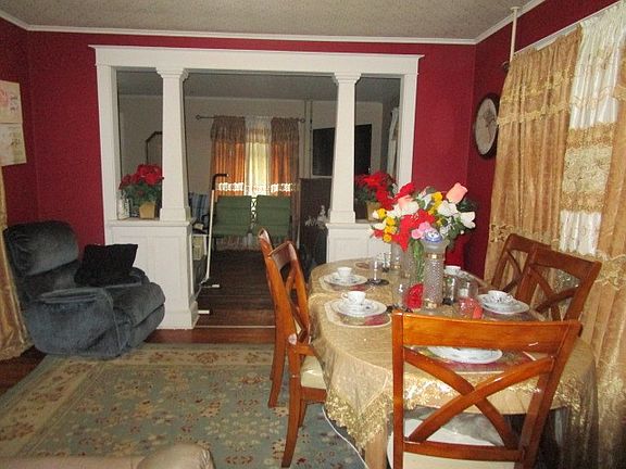 4th image of 7 Crocker Ave