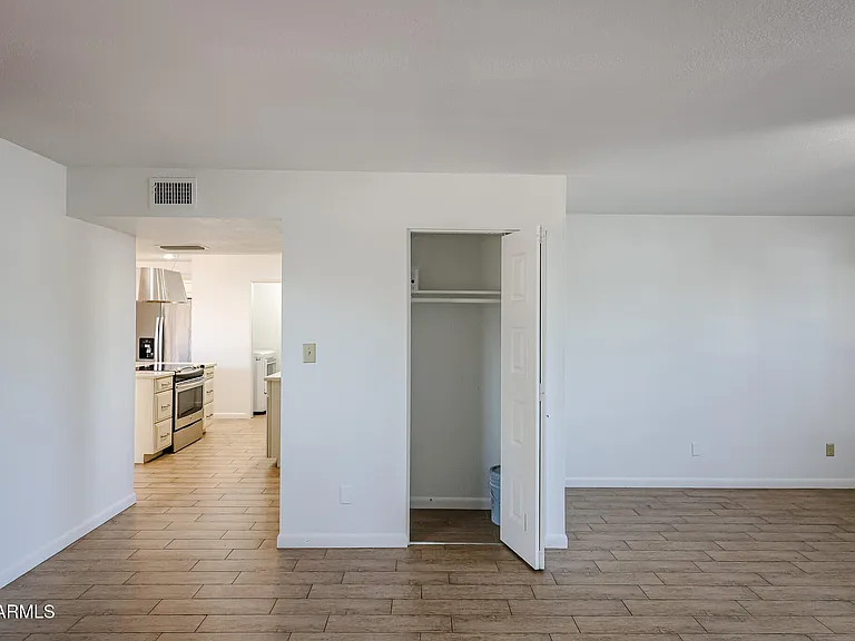 8333 E Orange Blossom Ln — Photo 38
