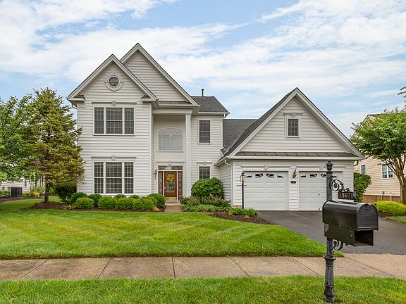 2nd image of 15671 Alderbrook Dr