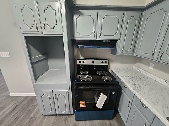 4th image of 2819 SW 42nd St