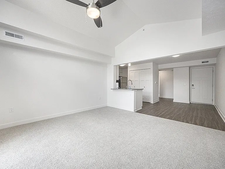 Byron Lakes Apartments — Photo 93