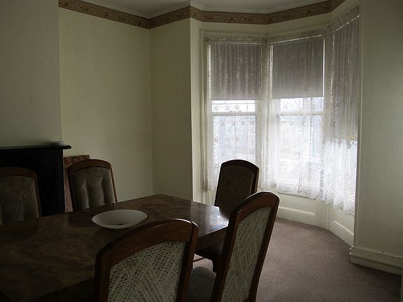 4th image of 73 N William St