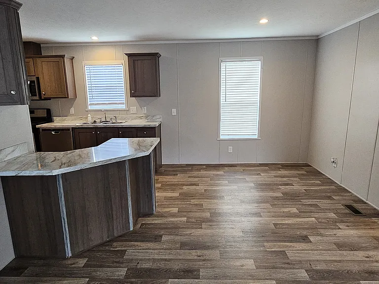 63 Tulip Ln #63 — Photo 7