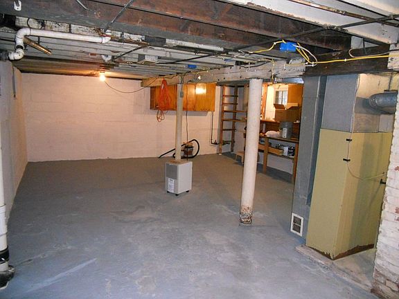 Full Basement
