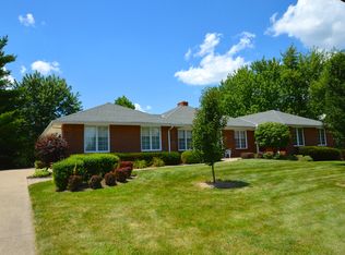 8865 Meadow View Dr, West Chester, OH