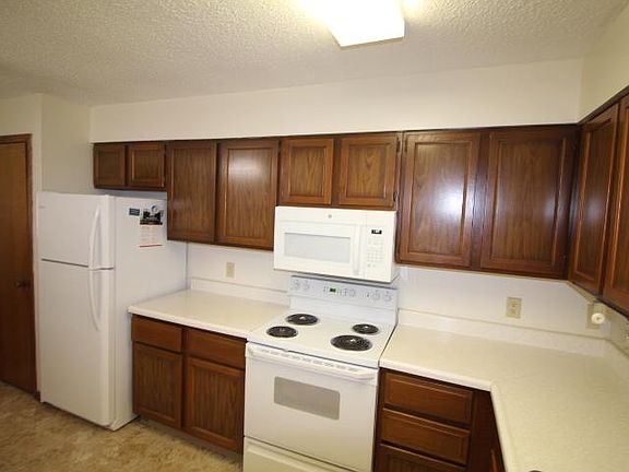 2nd image of 701 S 11th St APT 8