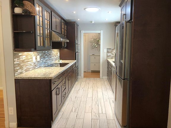 3rd image of 303C Mackenzie Dr