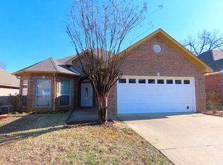 3414 Iberville Dr, Tyler, TX 75701