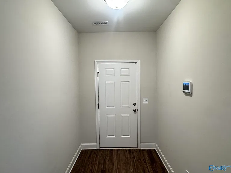 151 Williams Pointe Blvd — Photo 4
