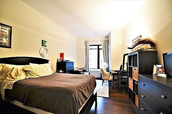 1st image of 40 Broad St APT 16G