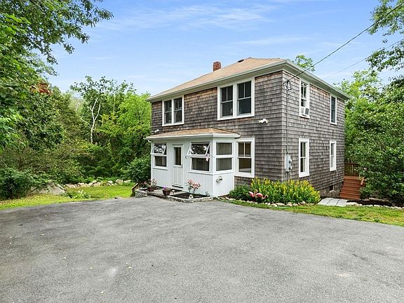 2nd image of 6 Squam Hill Ct #A
