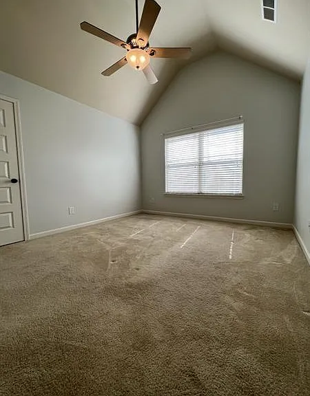 921 Prather Ct — Photo 24