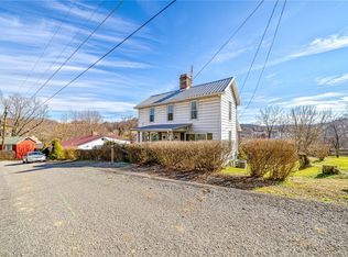 620 1st St, Vanderbilt, PA 15486