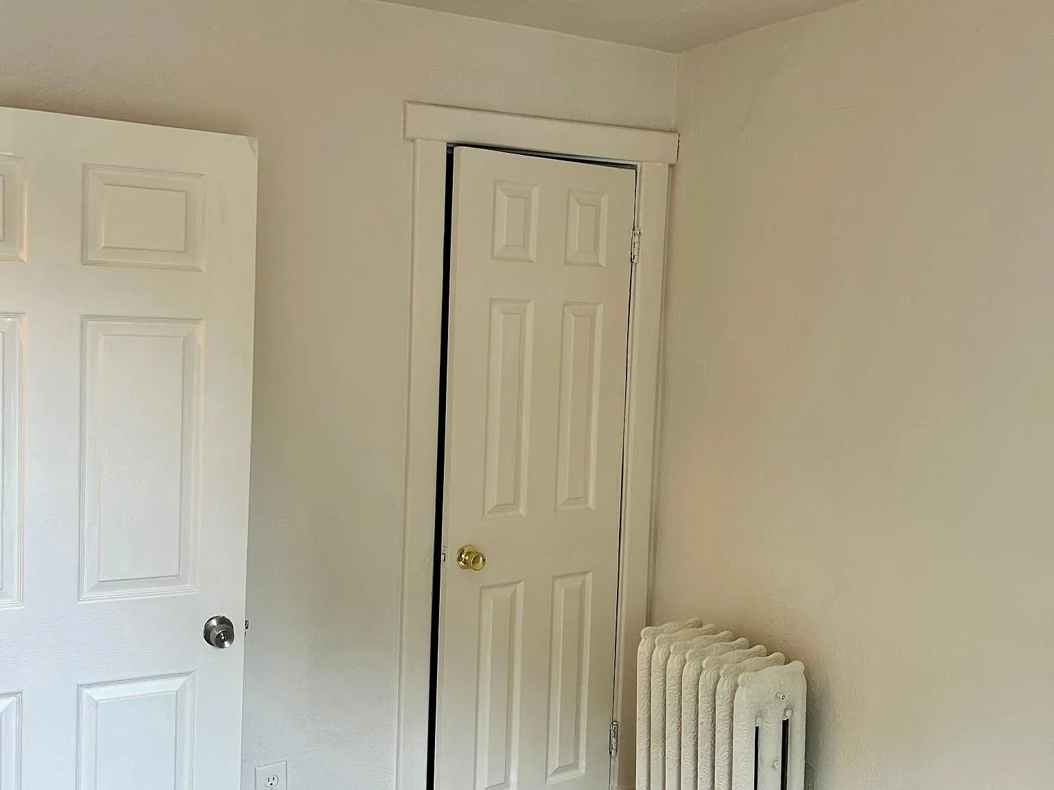 202 Summit St — Photo 2
