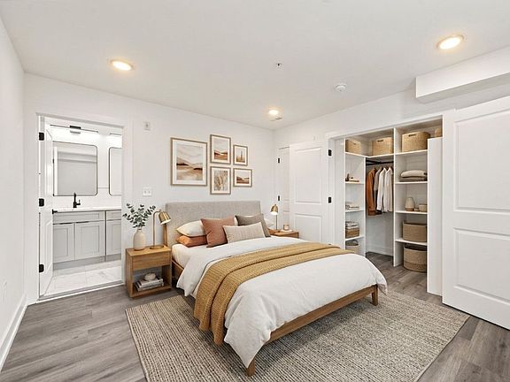3rd image of 1514 S 22nd St #2