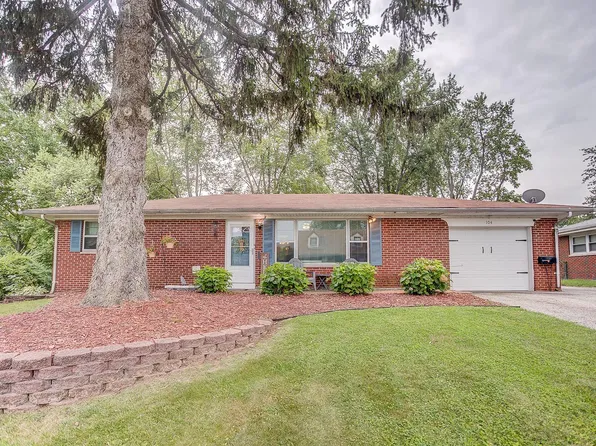 104 Dorchester Dr, Belleville, IL 62223