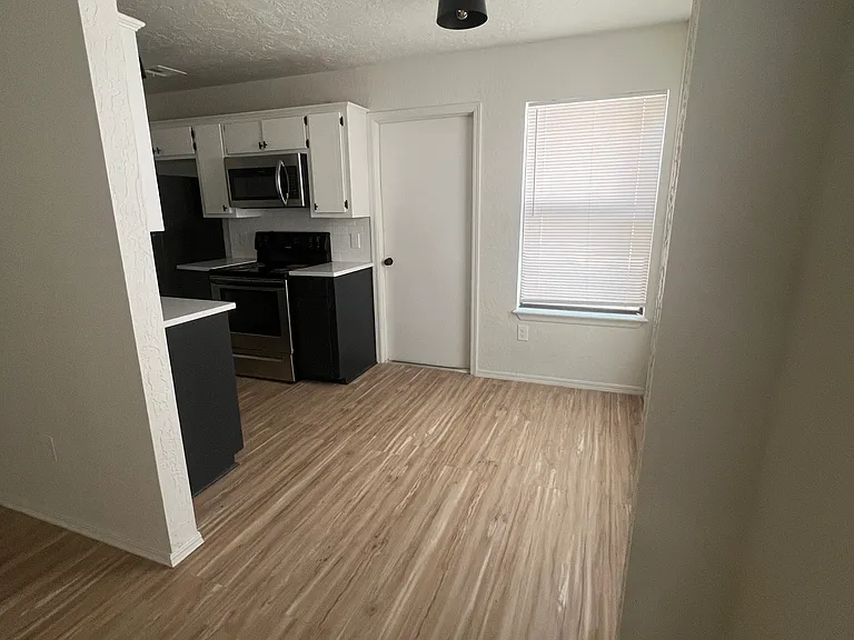 1508 NW Columbia Ave #A — Photo 11