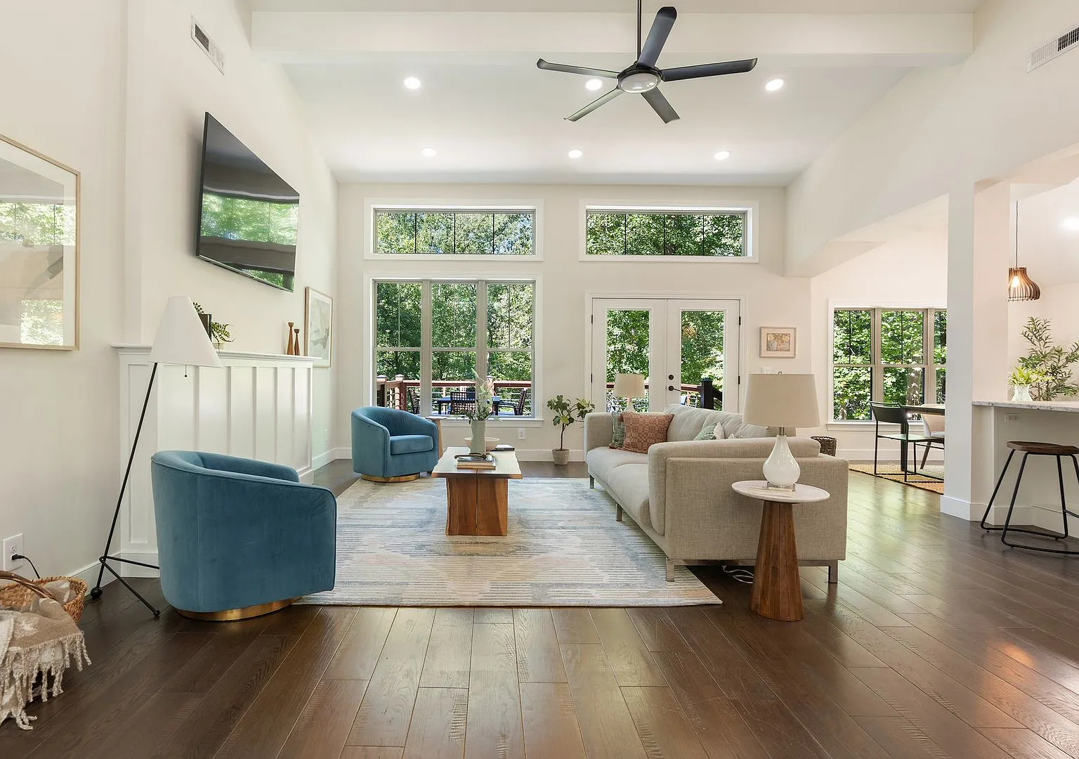 Private Wooded Retreat with Flexible Living Space in Chapel Hill — Photo 3