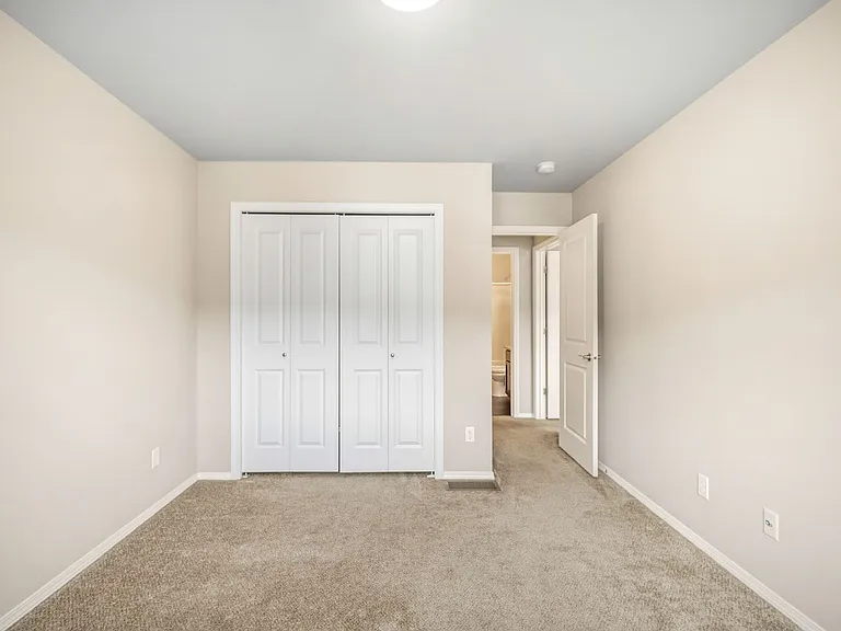 8411 N James Ct — Photo 36