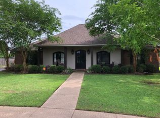 614 W Way Dr, Alexandria, LA 71303