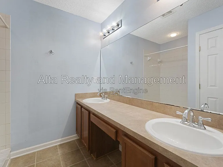 5260 Collins Rd #1304 — Photo 12