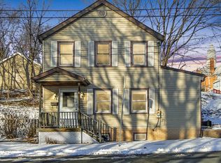 16 4th Ave, Rensselaer, NY 12144
