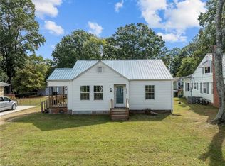 609 Peeler St, Lexington, NC 27292