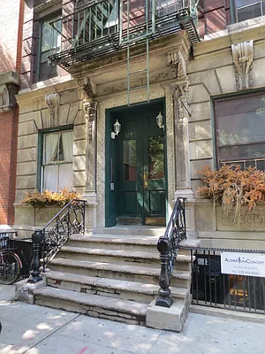 Rented by Waverly Realty Associates | media 17