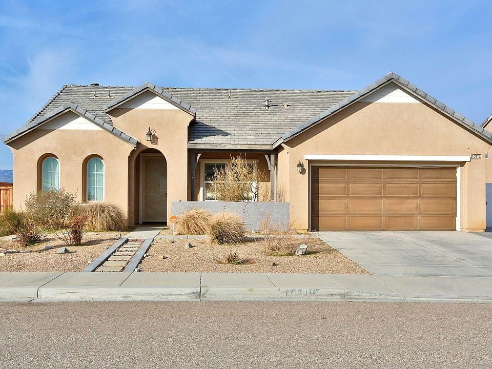 1st image of 10914 Cochita St