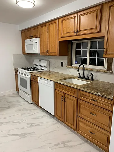 73 Woodvale Ave #1 Photo 1