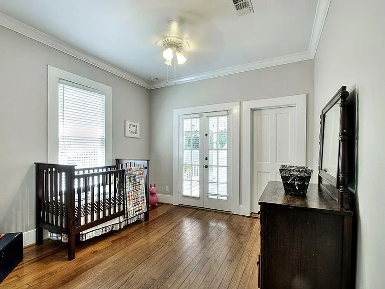 1321 Harvard St — Photo 16