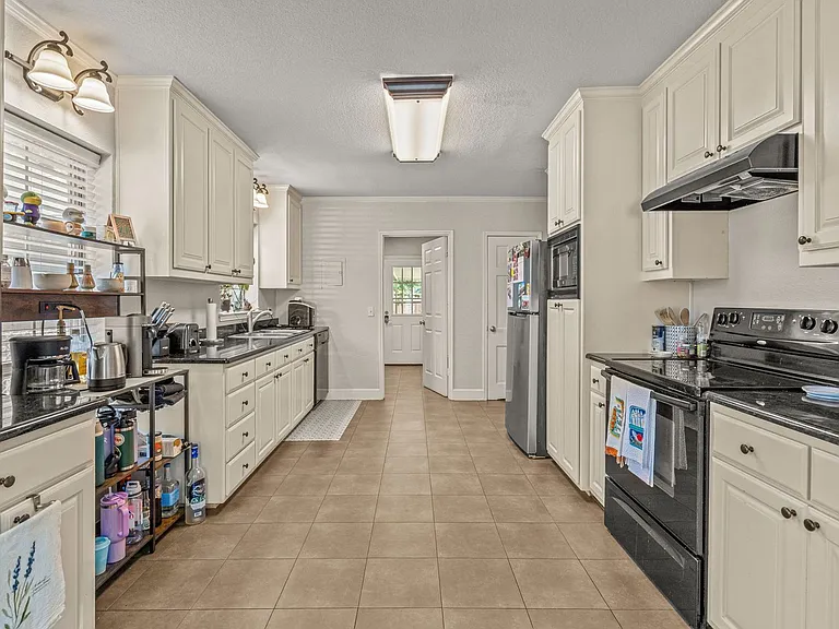 3518 Westcliff Rd S — Photo 13