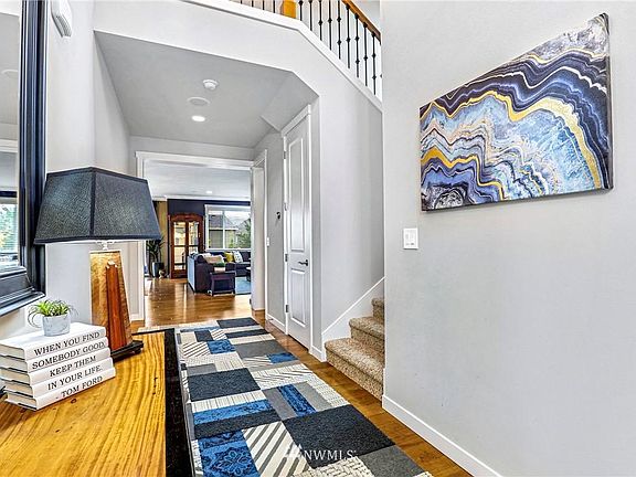 4th image of 9210 Ash Ave SE