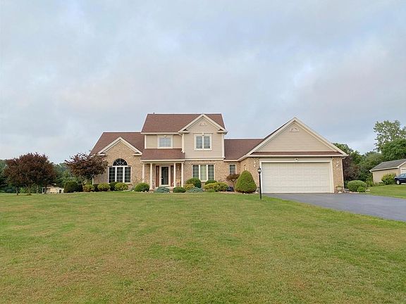 2nd image of 36 Longbow Cir