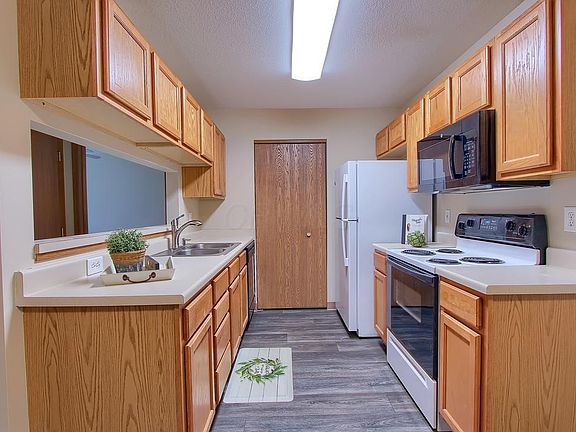 3rd image of 4282 Wincove Dr