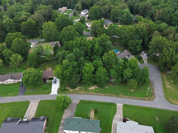 3rd image of 1850 Creekview Cv