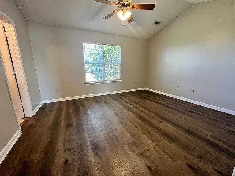 111 Grindstaff Dr — Photo 6