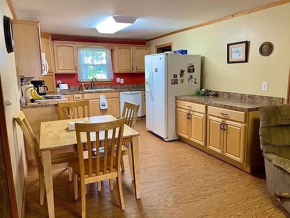 5th image of 8390 E County Road 300 S