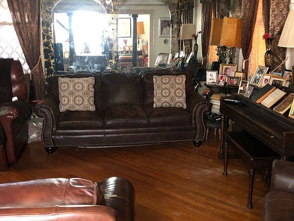 3rd image of 185-19 Williamson Ave