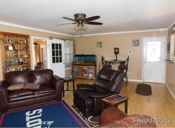 3rd image of 625 Hilltop Dr