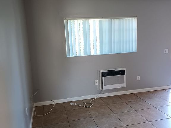 4th image of 17657 McWethy Dr APT F