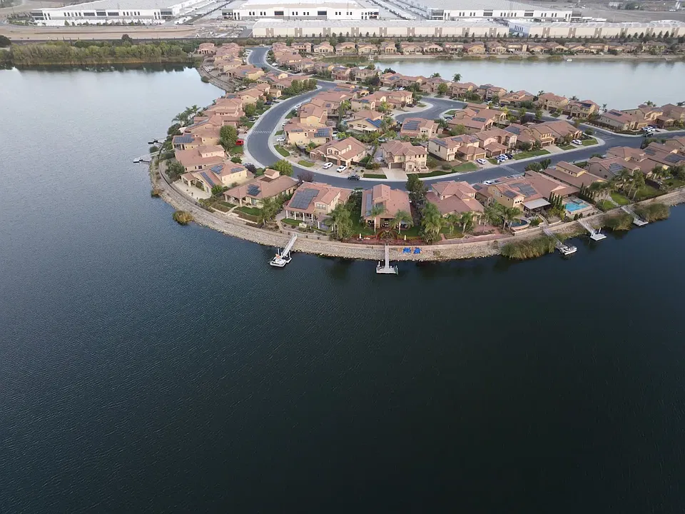 4184 Volpaia Pl