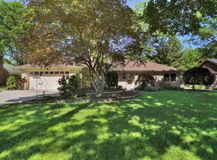 1124 S Higby St, Jackson, MI 49203