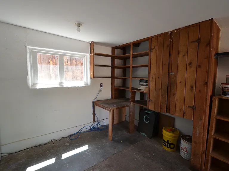 303 Villeros St — Photo 64