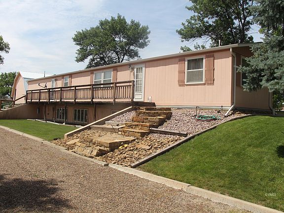 4th image of 413 S Custer Ave