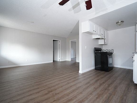 3rd image of 277 S Avenue 52 #6