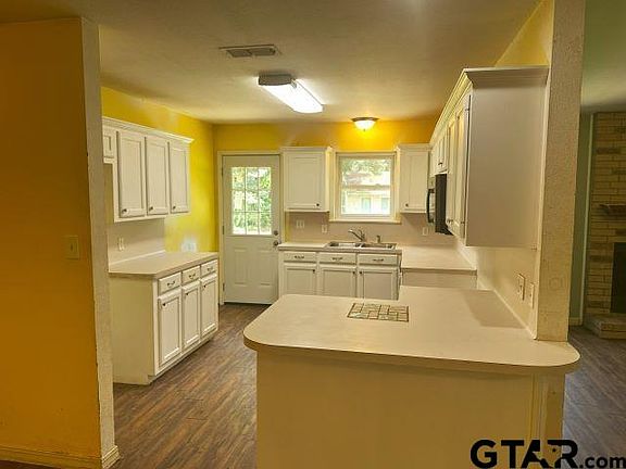 3rd image of 13992 County Road 2166 N
