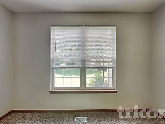 4th image of 1278 McDole Dr