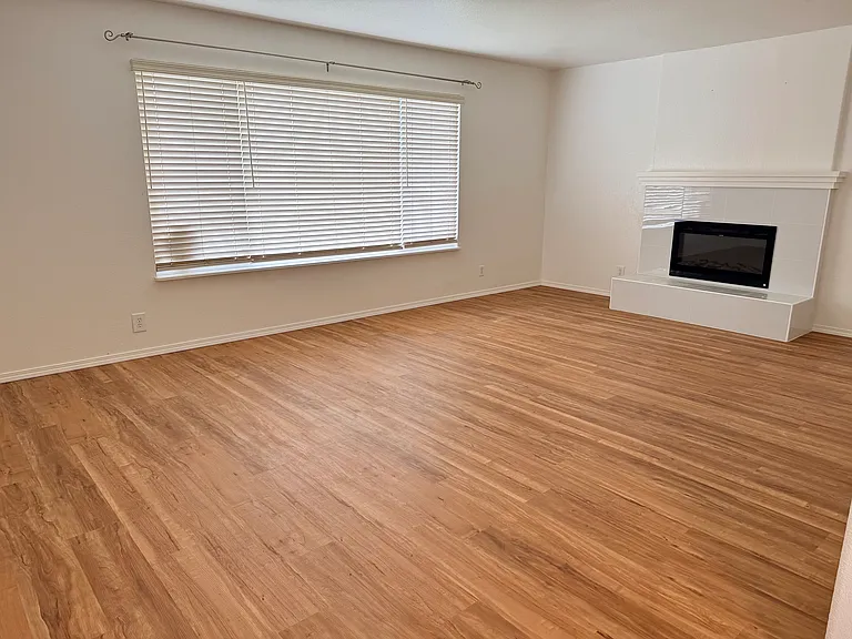 4399 Excelsior Rd — Photo 4