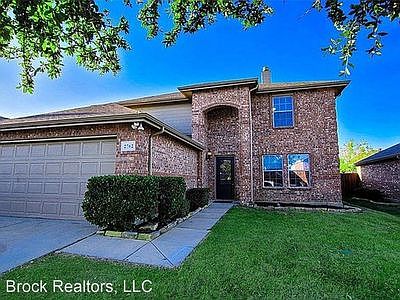 2nd image of 2762 Hacienda Lake Dr